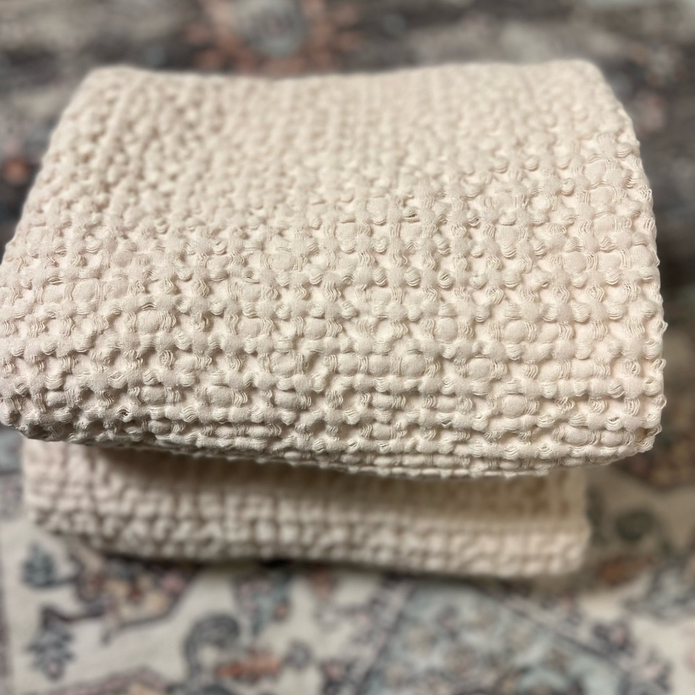 100% Cotton Waffle Weave Duvet and Sham Set, King - Picture 5 of 6